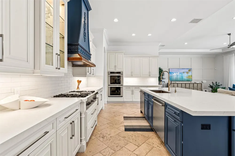 2320 NE 34th Court Lighthouse Point, FL 33064