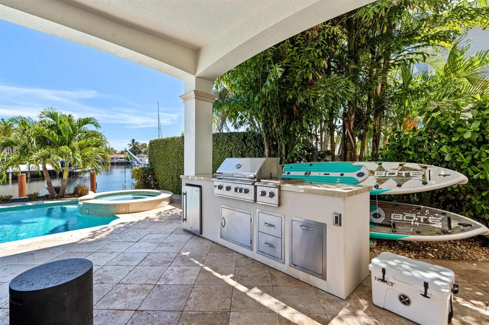 2320 NE 34th Court Lighthouse Point, FL 33064