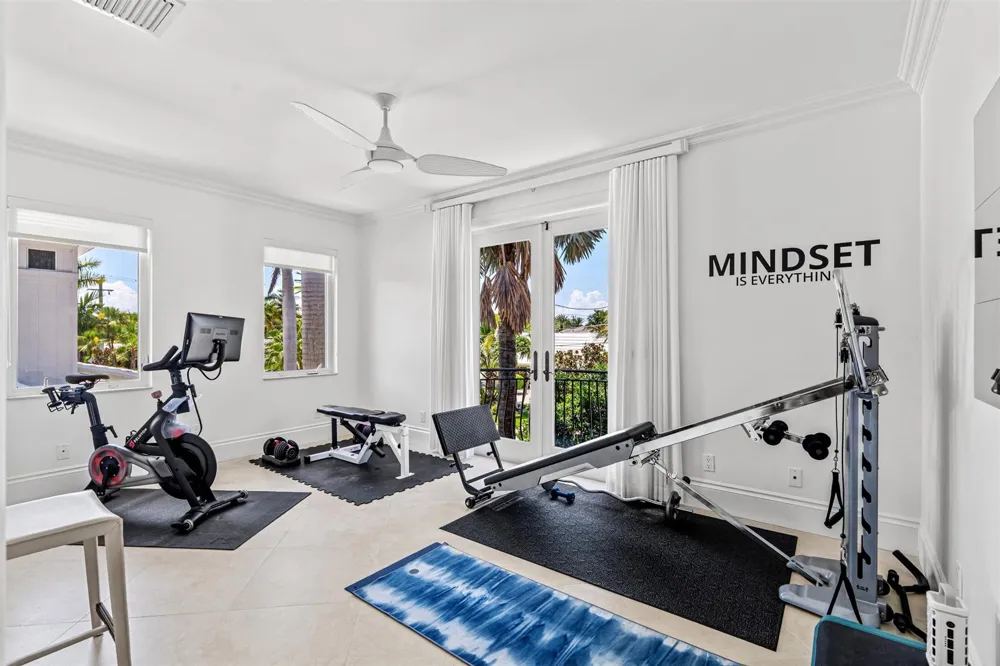 2320 NE 34th Court Lighthouse Point, FL 33064