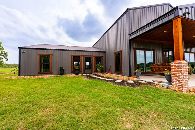 3350 FM 1104 Kingsbury, TX 78638