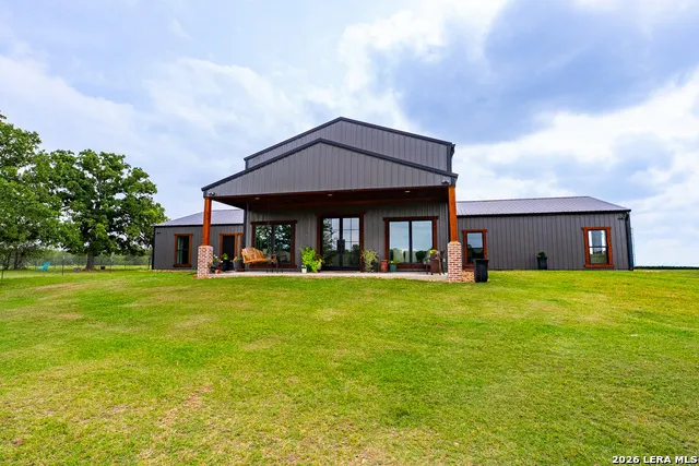 3350 FM 1104 Kingsbury, TX 78638
