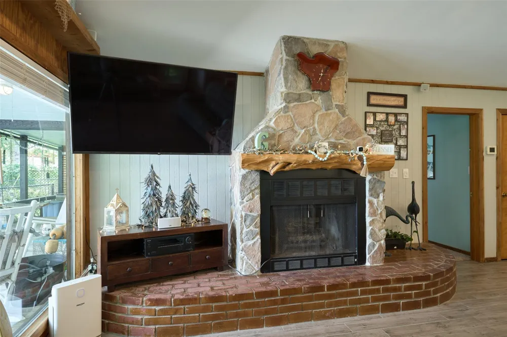 150 Lakeway Circle Trinity, TX 75862