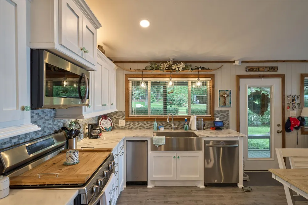 150 Lakeway Circle Trinity, TX 75862