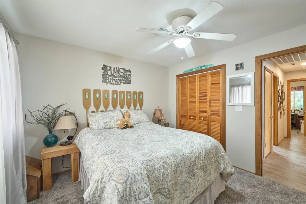 150 Lakeway Circle Trinity, TX 75862