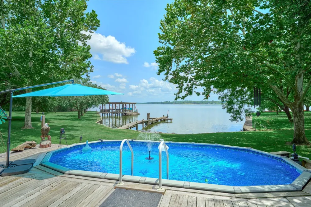 150 Lakeway Circle Trinity, TX 75862
