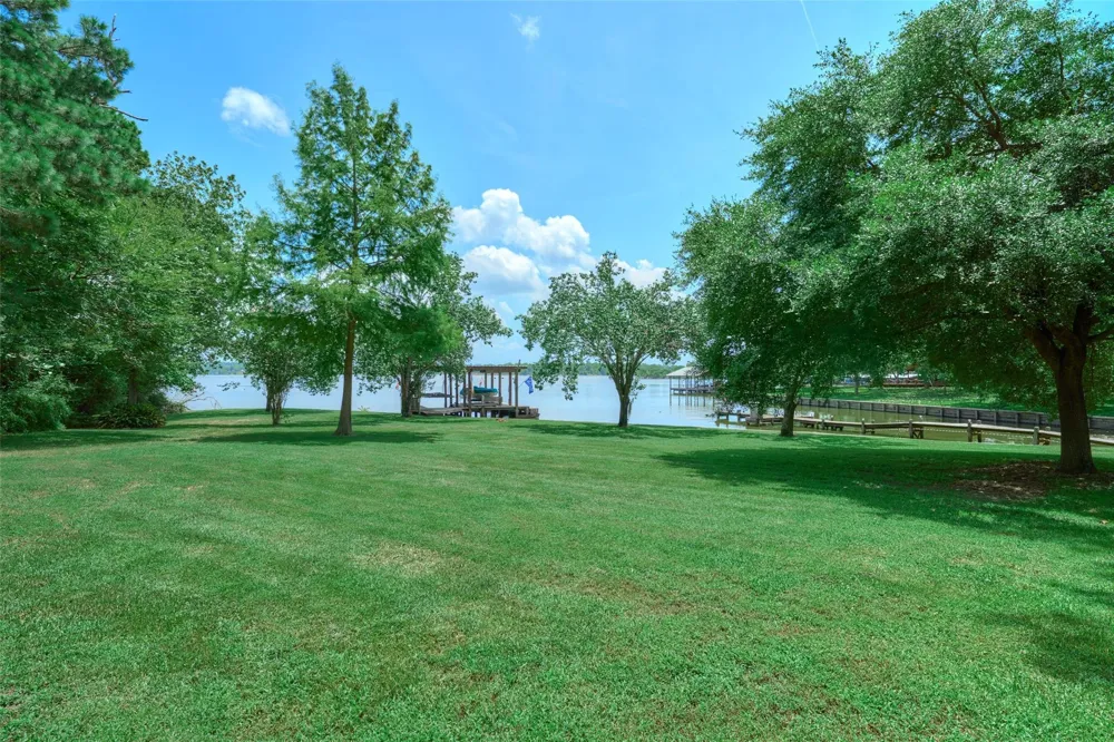 150 Lakeway Circle Trinity, TX 75862