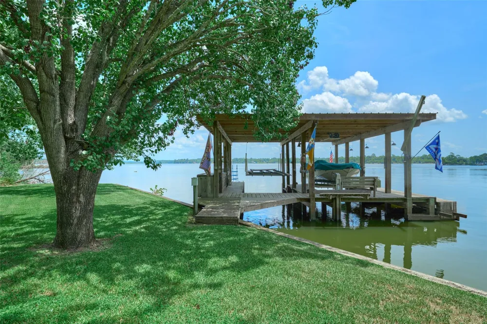 150 Lakeway Circle Trinity, TX 75862
