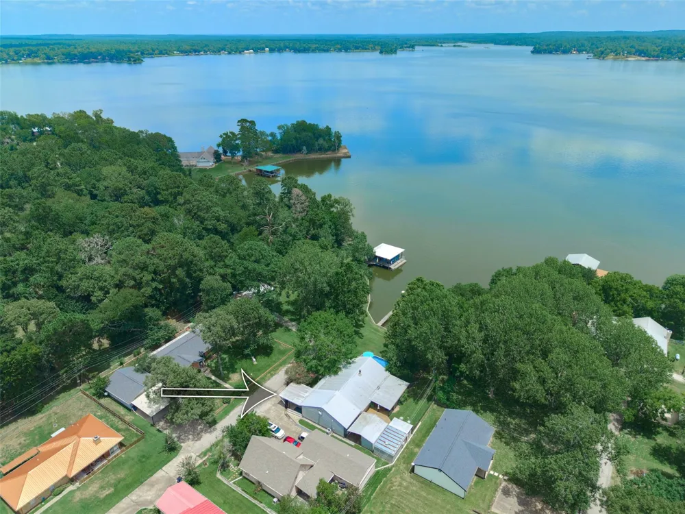 150 Lakeway Circle Trinity, TX 75862
