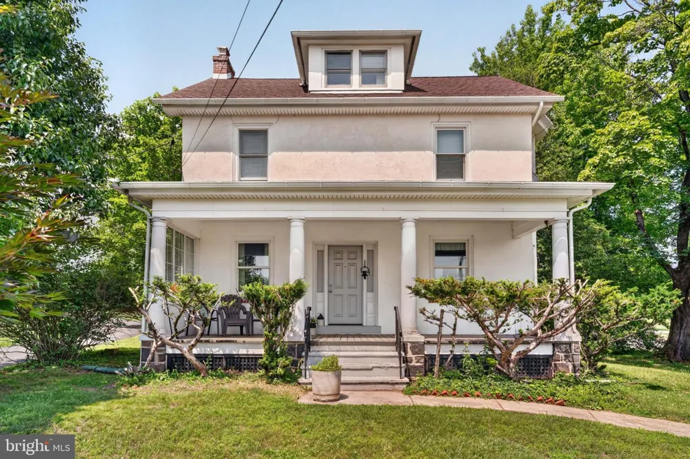 1715 SKIPPACK PIKE Blue Bell, PA 19422