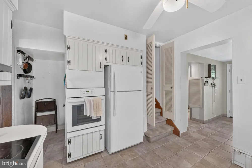 1715 SKIPPACK PIKE Blue Bell, PA 19422