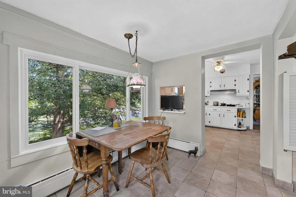 1715 SKIPPACK PIKE Blue Bell, PA 19422