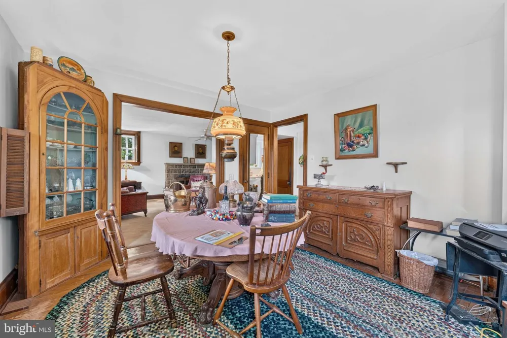 1715 SKIPPACK PIKE Blue Bell, PA 19422