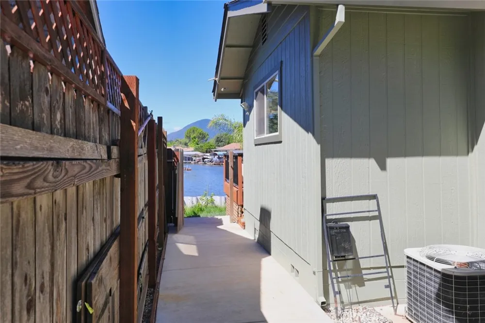 13089 Venus Vlg Clearlake Oaks, CA 95423