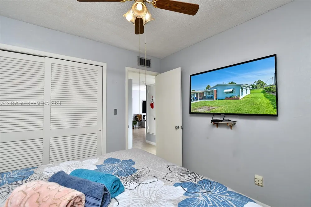 2201 Croton Ct. Lehigh Acres, FL 33936