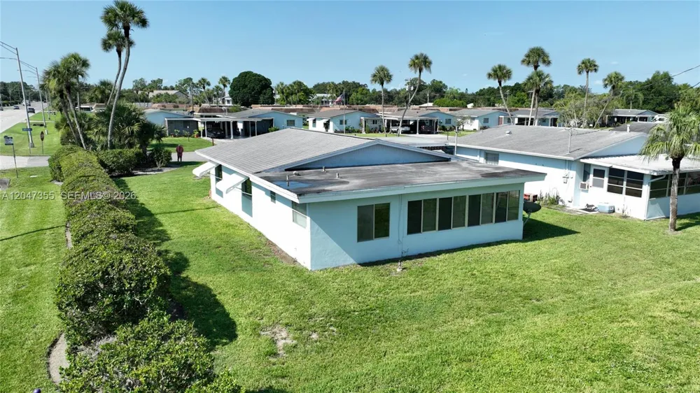 2201 Croton Ct. Lehigh Acres, FL 33936