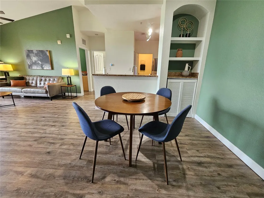 8335 38TH STREET CIRCLE E #305 Sarasota, FL 34243
