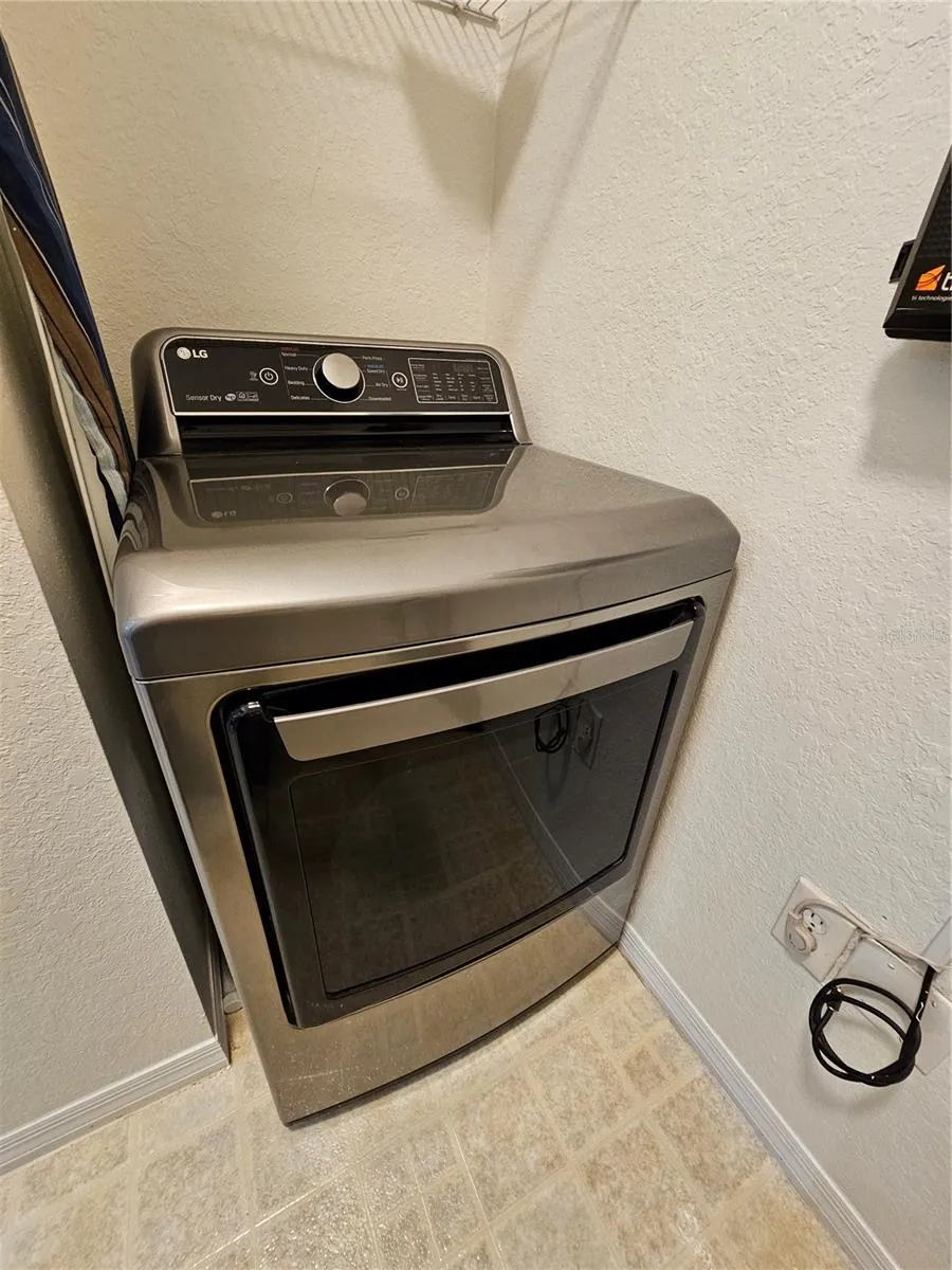8335 38TH STREET CIRCLE E #305 Sarasota, FL 34243