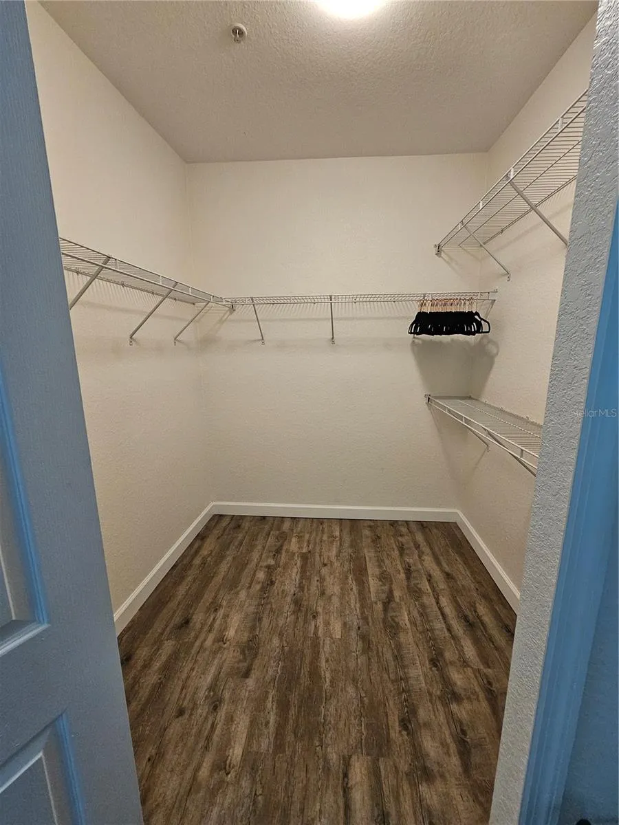 8335 38TH STREET CIRCLE E #305 Sarasota, FL 34243