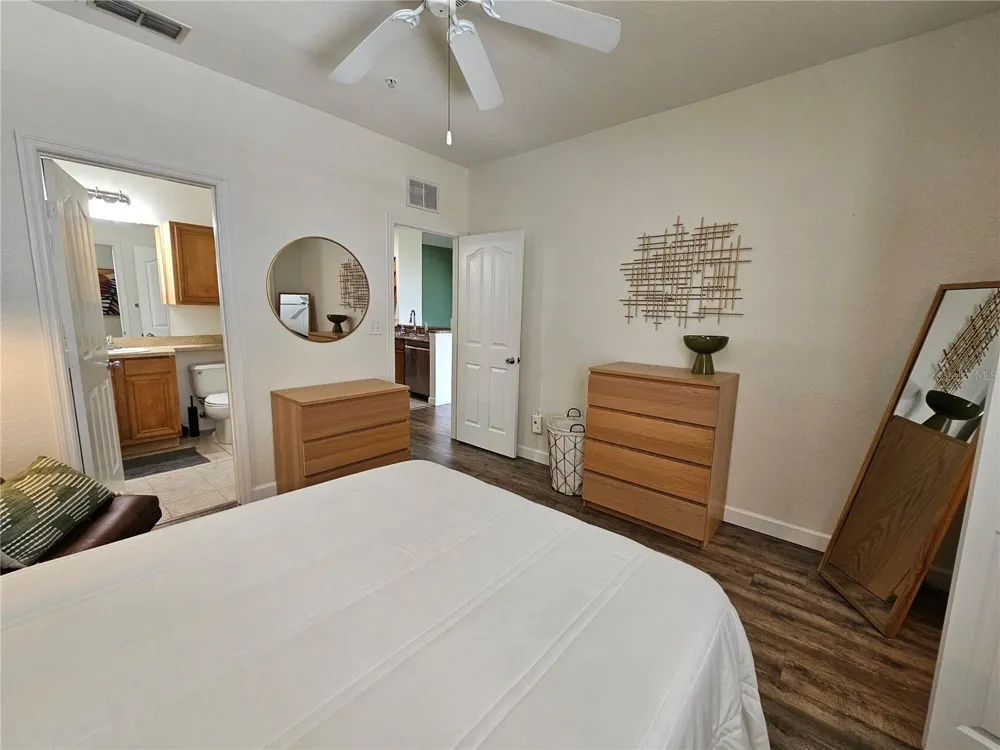 8335 38TH STREET CIRCLE E #305 Sarasota, FL 34243