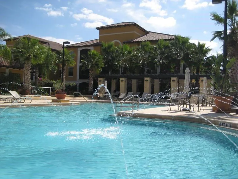 8335 38TH STREET CIRCLE E #305 Sarasota, FL 34243