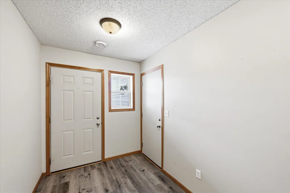 19172 Hoover Street NW Elk River, MN 55330