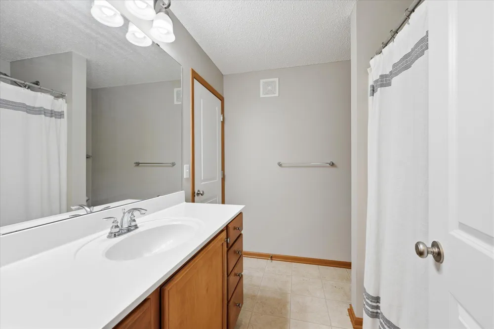 19172 Hoover Street NW Elk River, MN 55330