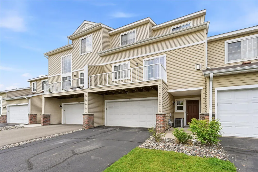 19172 Hoover Street NW Elk River, MN 55330