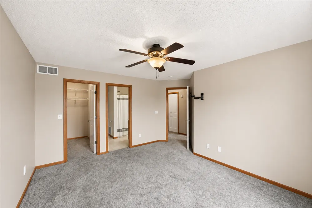 19172 Hoover Street NW Elk River, MN 55330