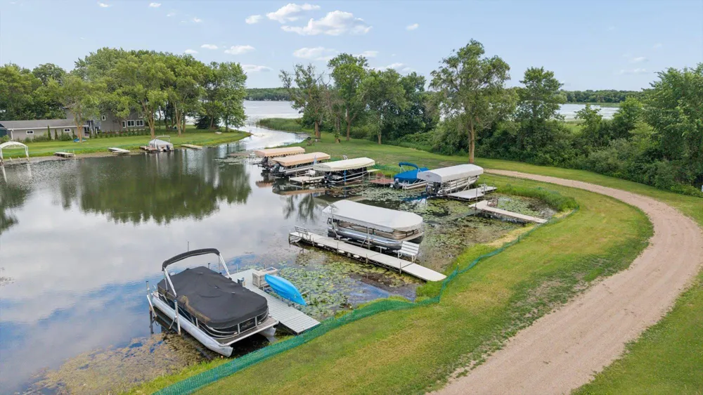 8173 112th Street NW Annandale, MN 55302