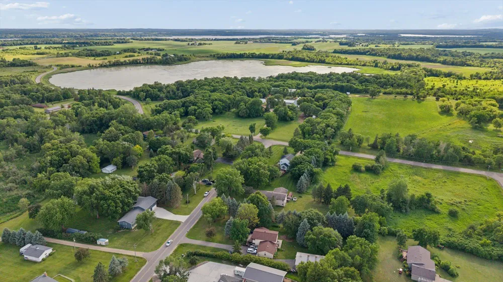 8173 112th Street NW Annandale, MN 55302