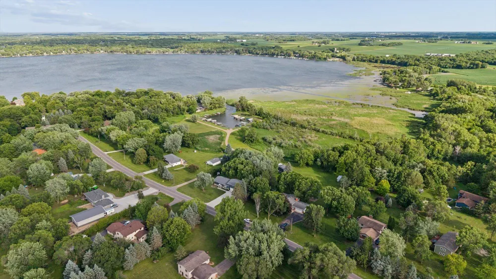 8173 112th Street NW Annandale, MN 55302