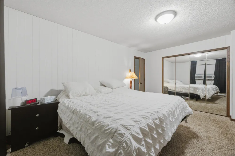 8173 112th Street NW Annandale, MN 55302