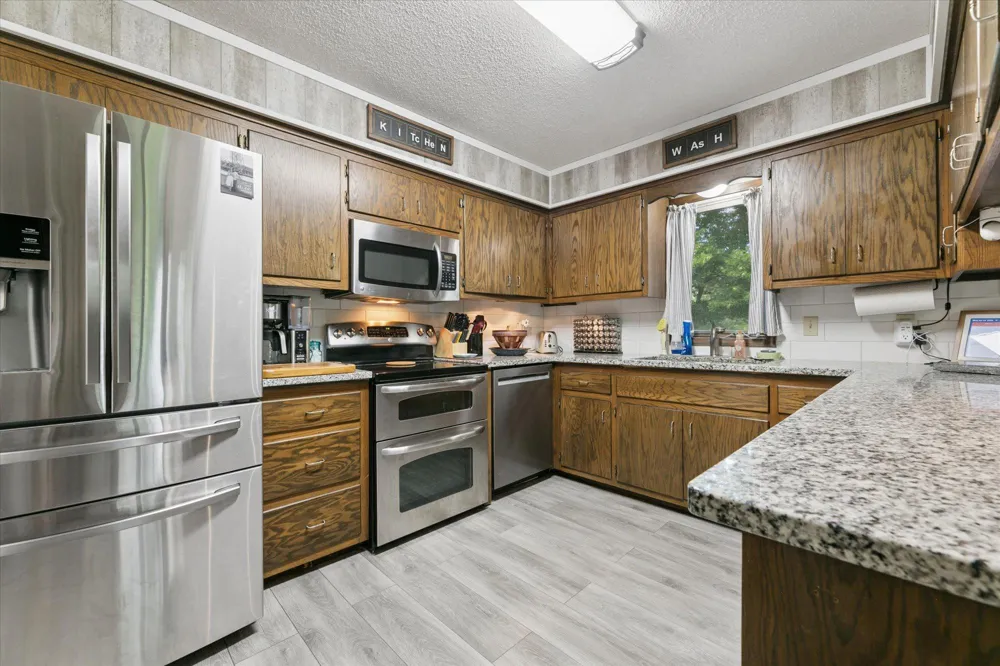 8173 112th Street NW Annandale, MN 55302