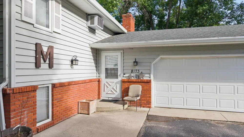 8173 112th Street NW Annandale, MN 55302