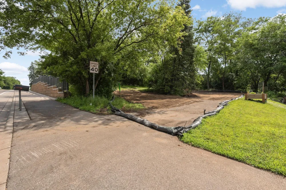 14019 Excelsior Boulevard Minnetonka, MN 55345