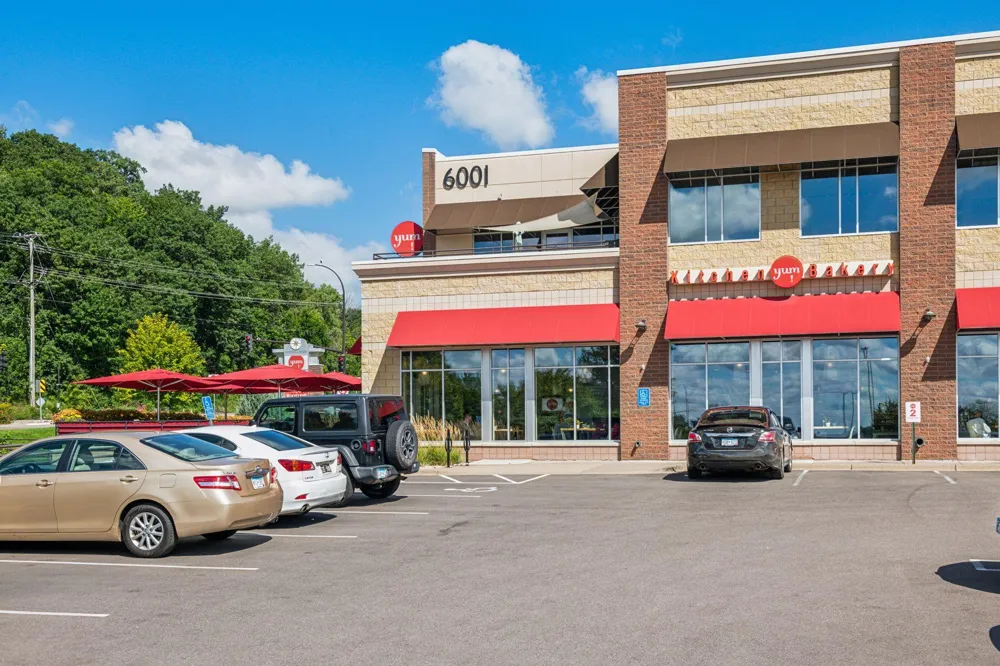 6085 Rowland Road #207 Minnetonka, MN 55343