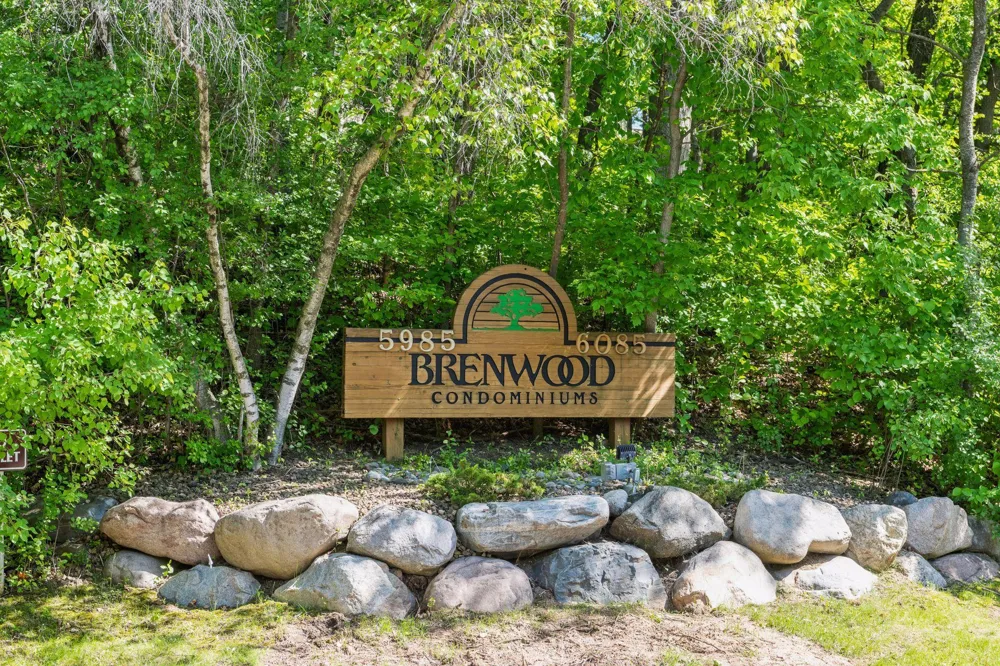 6085 Rowland Road #207 Minnetonka, MN 55343