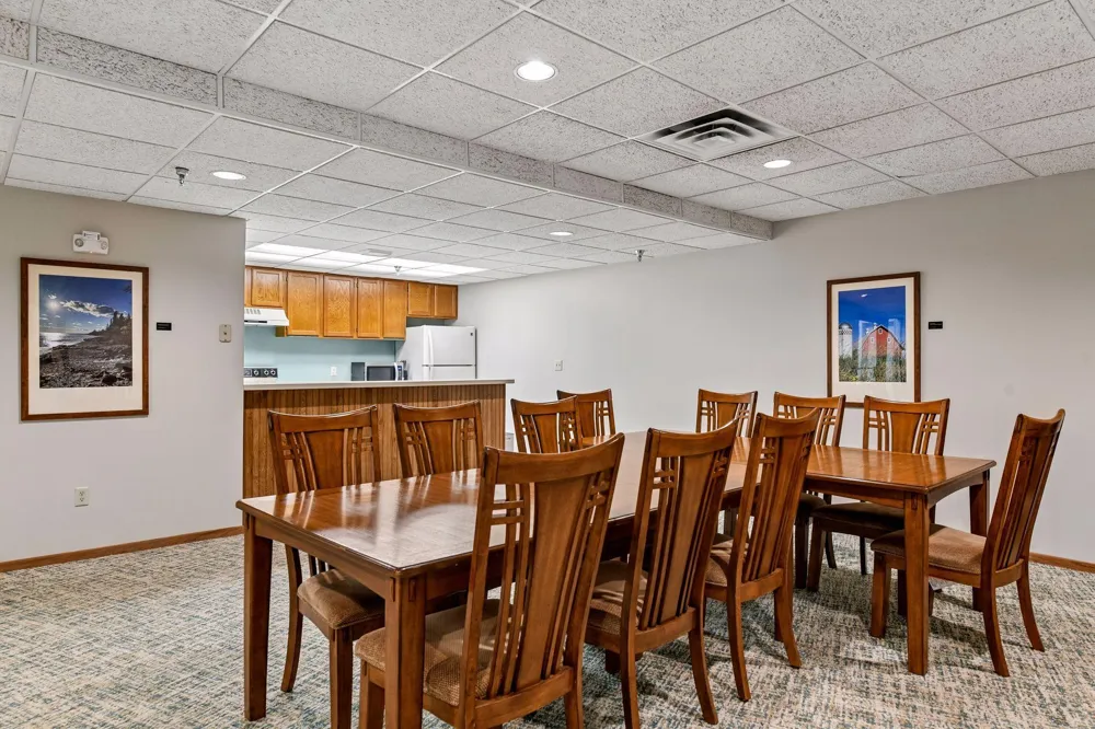 6085 Rowland Road #207 Minnetonka, MN 55343