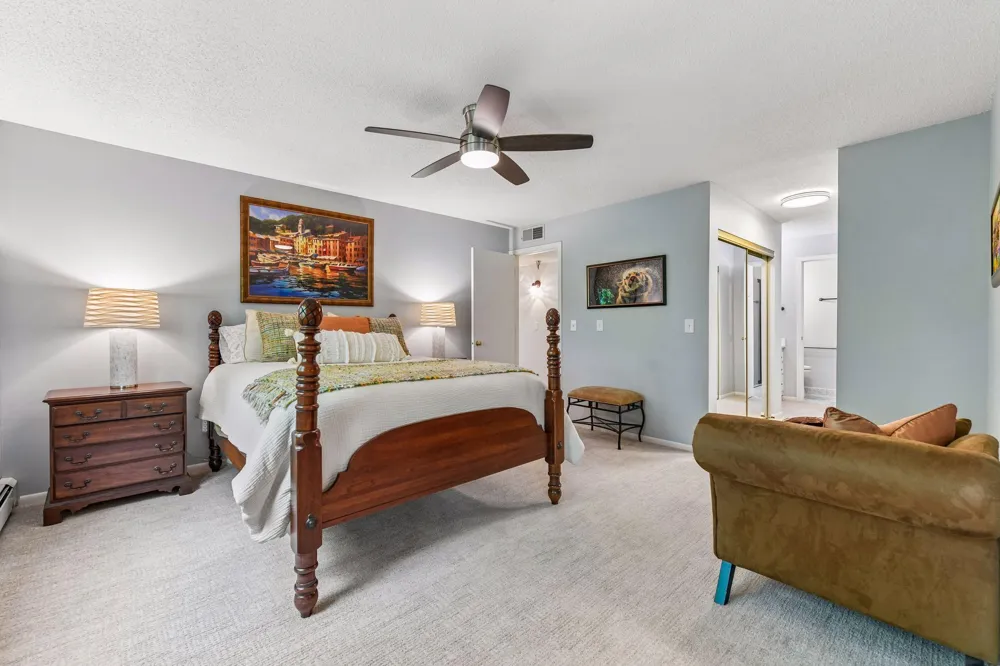 6085 Rowland Road #207 Minnetonka, MN 55343