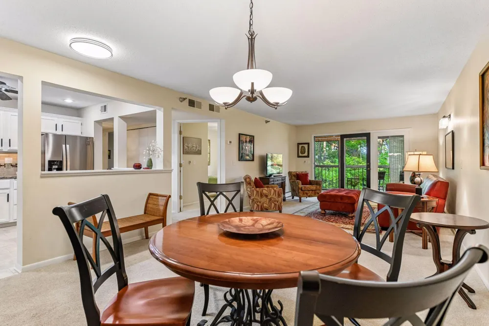 6085 Rowland Road #207 Minnetonka, MN 55343