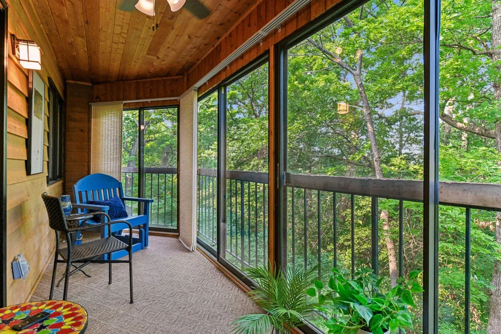 6085 Rowland Road #207 Minnetonka, MN 55343