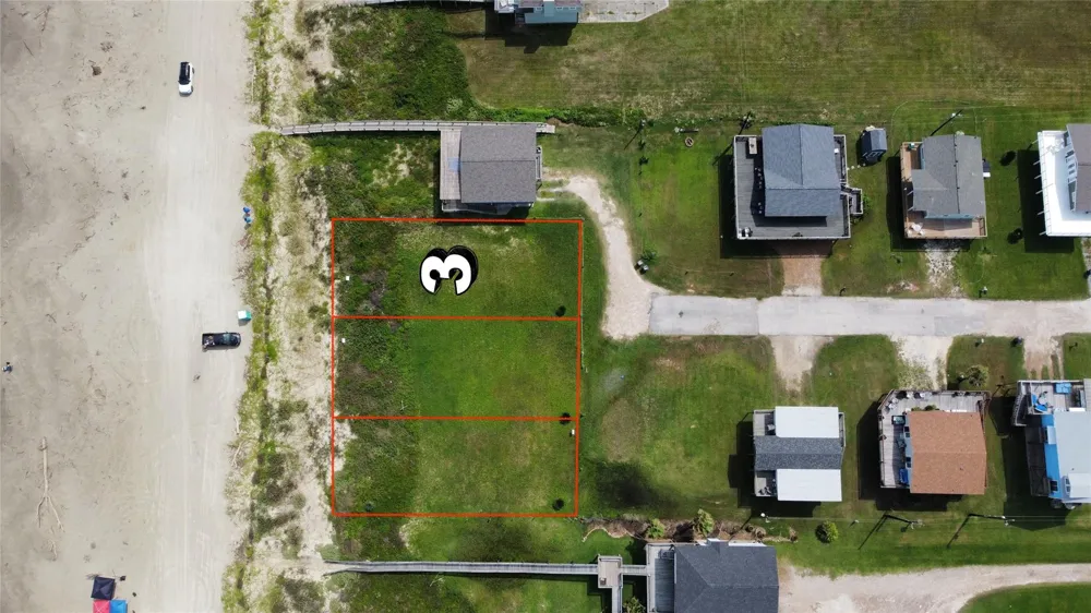 103 Nesmith Place Surfside Beach, TX 77541