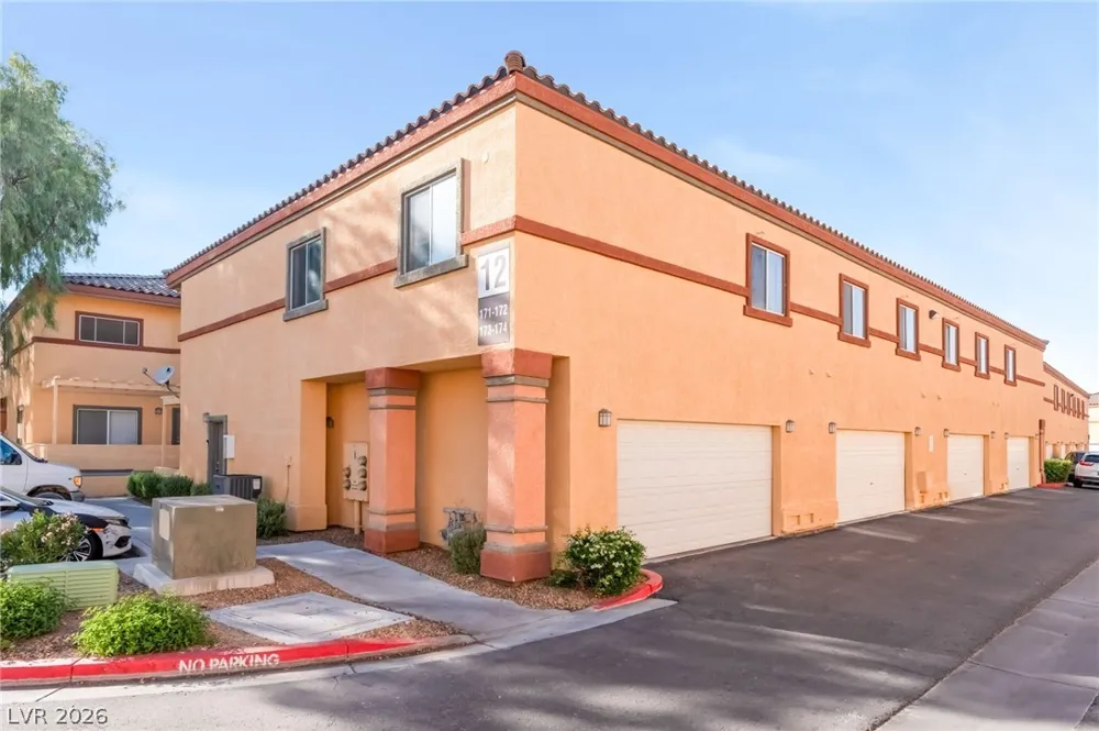 4915 E Russell RD Road Las Vegas, NV 89120