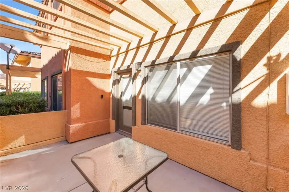 4915 E Russell RD Road Las Vegas, NV 89120