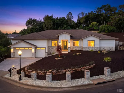 3817 Moss Hollow Court