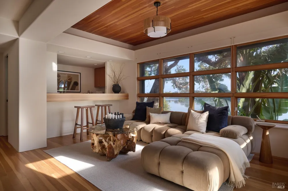 41 Dipsea Road Stinson Beach, CA 94970