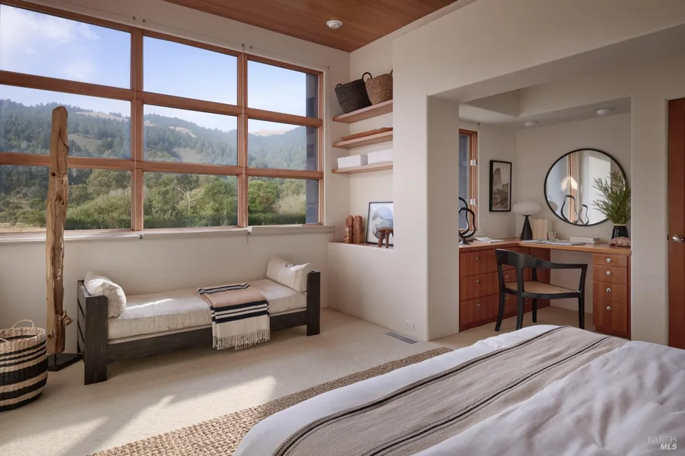 41 Dipsea Road Stinson Beach, CA 94970