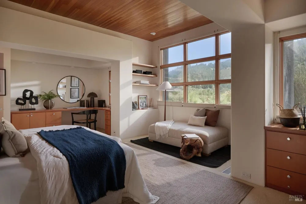 41 Dipsea Road Stinson Beach, CA 94970