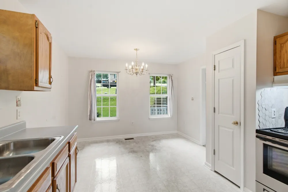 958 Jordan Cir White Bluff, TN 37187
