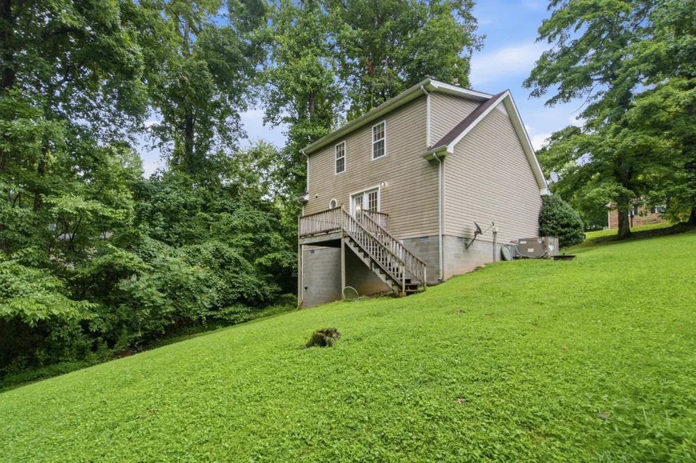 958 Jordan Cir White Bluff, TN 37187
